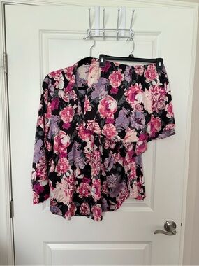 Victoria’s Secret Signature Satin Short Pajamas